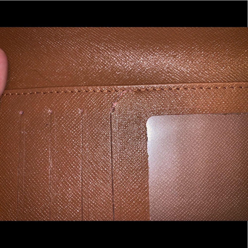 Wallet and small wallet attached from bag